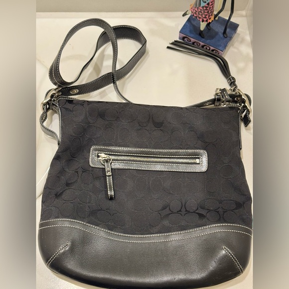 Coach SoHo Vintage 2004 signature black crossbody  EUC - Picture 13 of 15